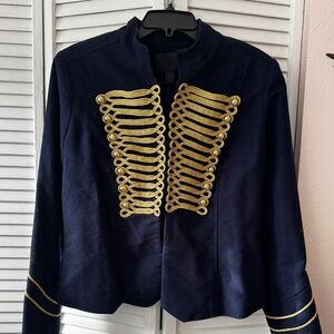 Women's military-inspired buttoned pea coat